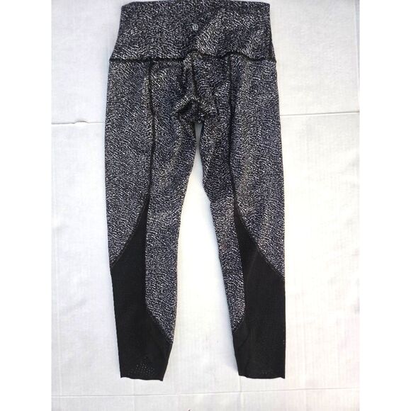 Lululemon • Wunder Under Laser Cut Studio Crop Leggings • Size 8 • Black/White - Picture 8 of 11